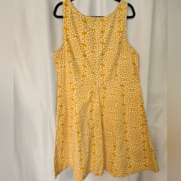 Pretty Vacani Gold/Cream Print Resort Wear Summer Dress. Plus Size 4XL - Picture 2 of 12